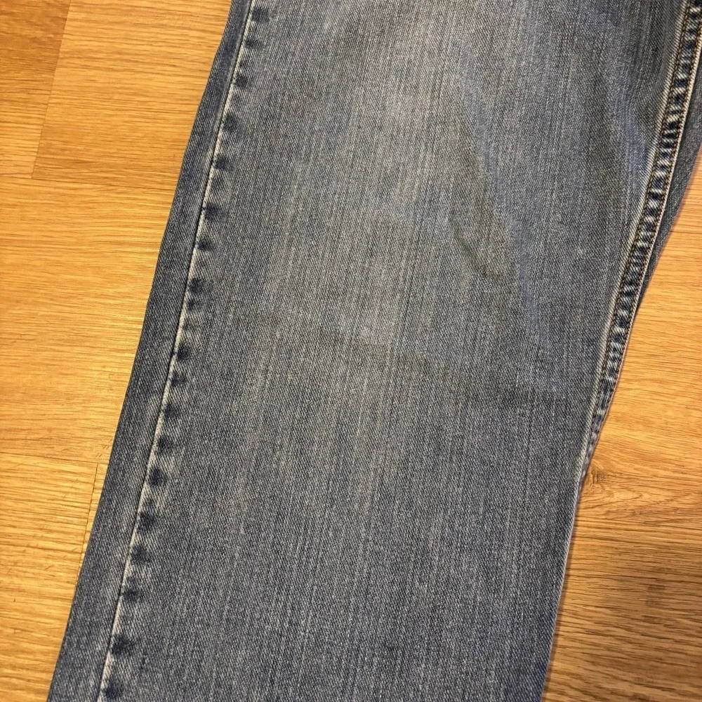 Levis preowned good